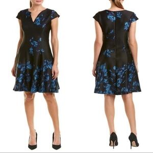 Julia Jordan V-Neck Cap Sleeve A-Line Fit & Flare Floral Print Scuba Dress 10